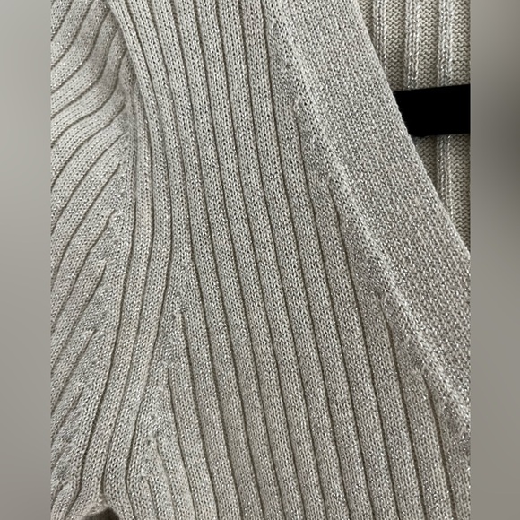 Gap Metallic V-neck Ribbed Cardigan Size XS NWOT - Picture 5 of 15